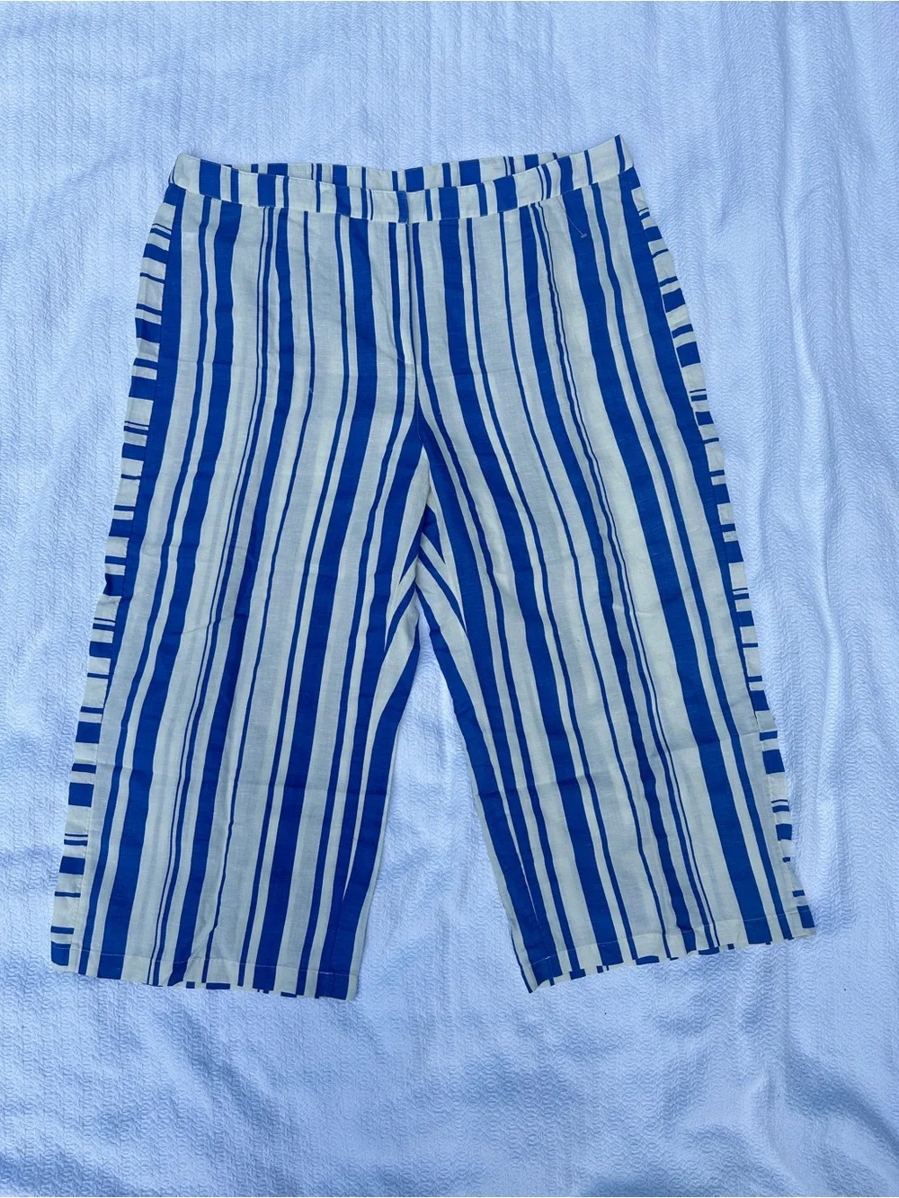Blue and White Vertical Stripe Cropped Pants